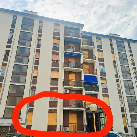 La Petite Maison Apartamento Agrate Brianza Exterior foto
